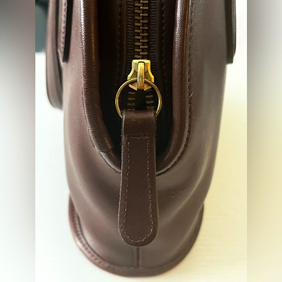Vintage Coach Leather Dark Brown Classic Purse excellent condition - Picture 4 of 16